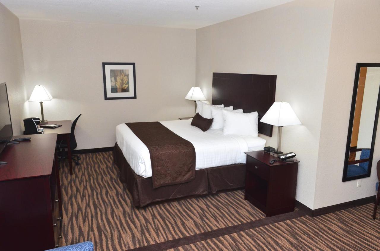 Cobblestone Inn & Suites - Manning Esterno foto